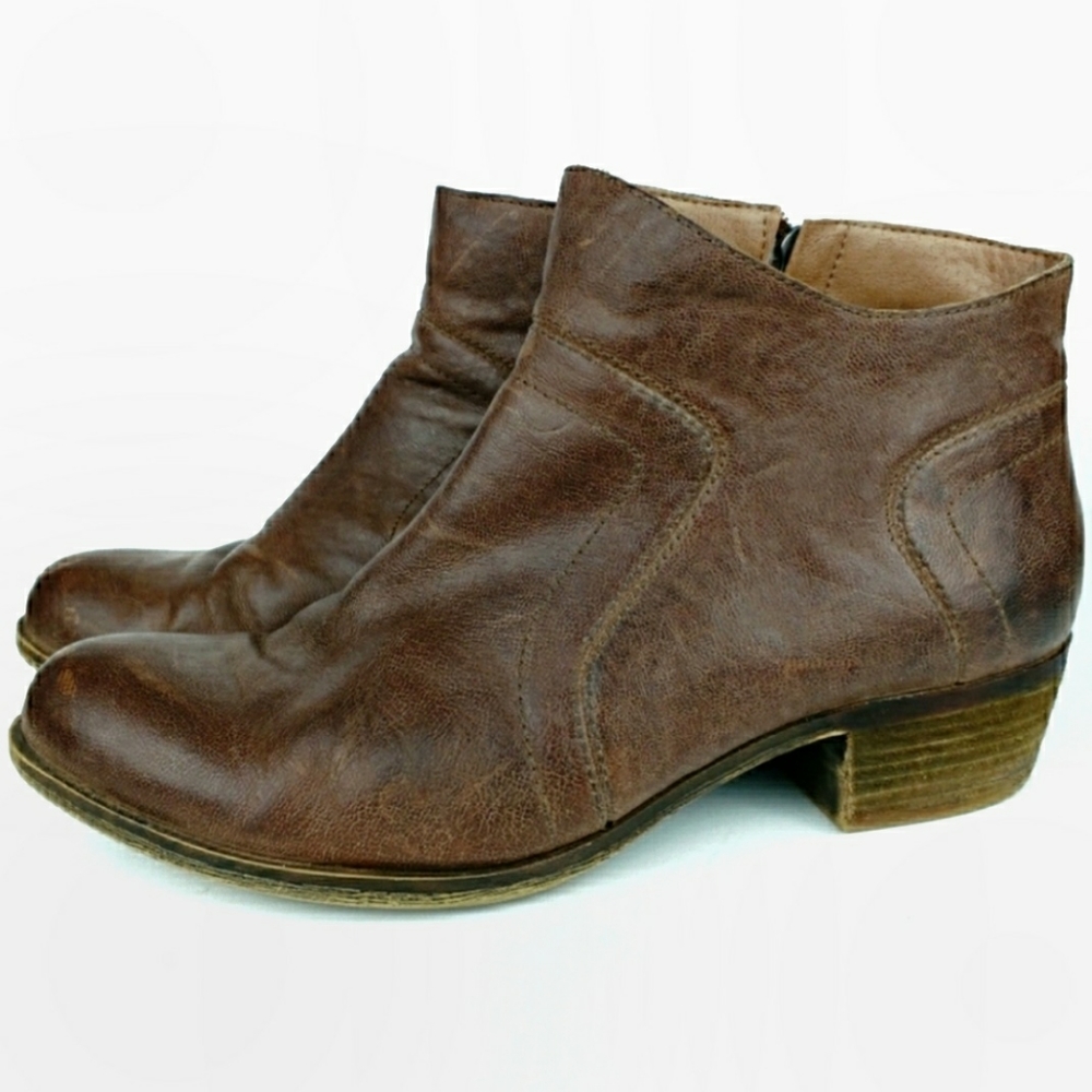 Lucky Brand Wide Width Brolley Leather Booties